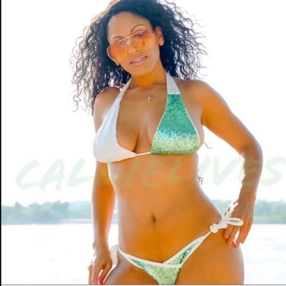 New! 2pc Bikini Emerald Green Sequins W/ Scrunch Butt Bottoms swimsuit - Picture 4 of 10